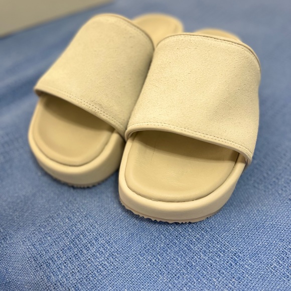 Y3 leather and suede slides - Picture 7 of 8